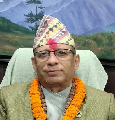 कोशीका आन्तरिक मामिलामन्त्री अधिकारीले राजीनामा दिँदै