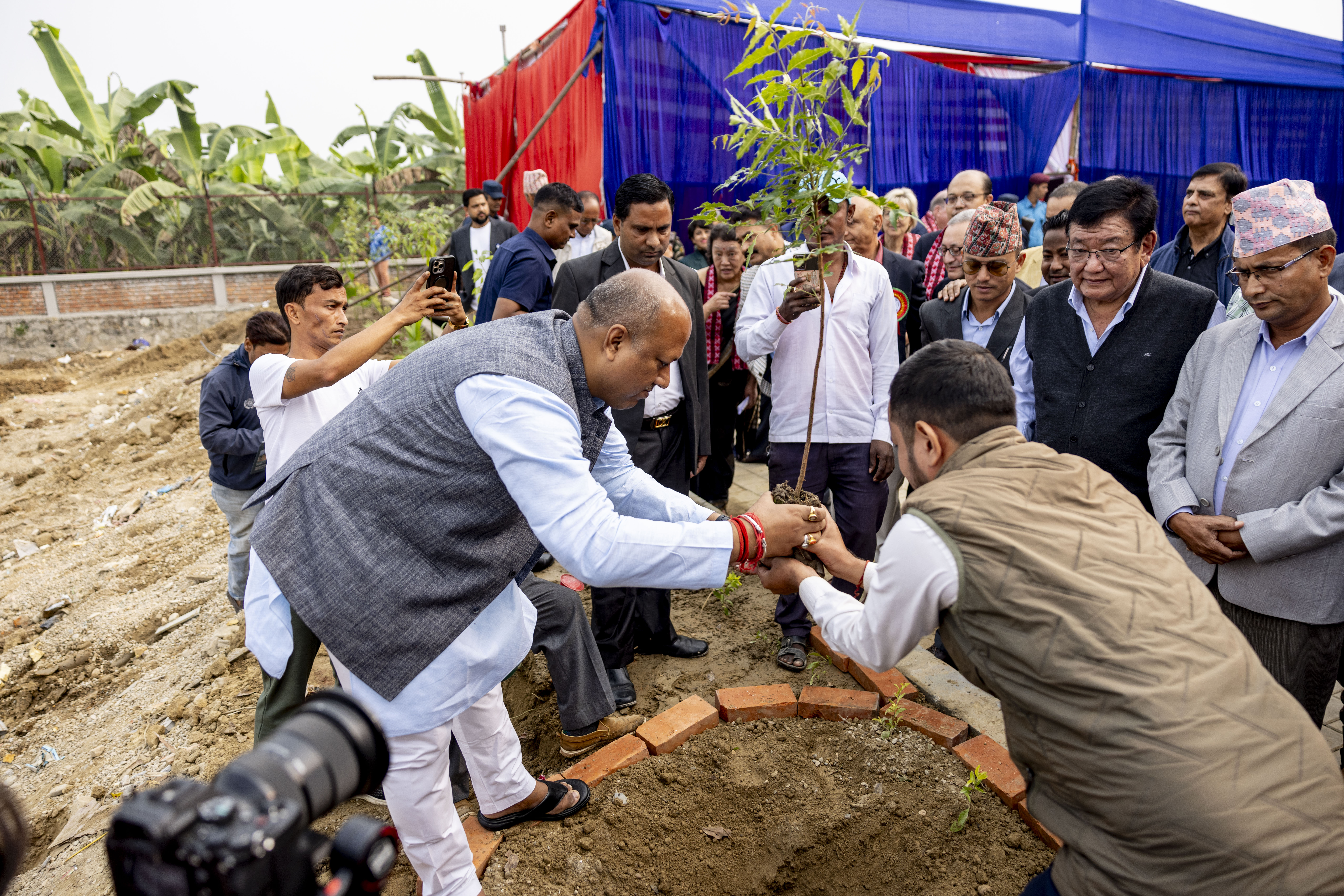 तिलगंगा आँखा प्रतिष्ठान र द फ्रेड हलोज फाउण्डेसनको सहकार्यमा निजगढमा सामुदायिक आँखा अस्पताल सेवा संचालनमा