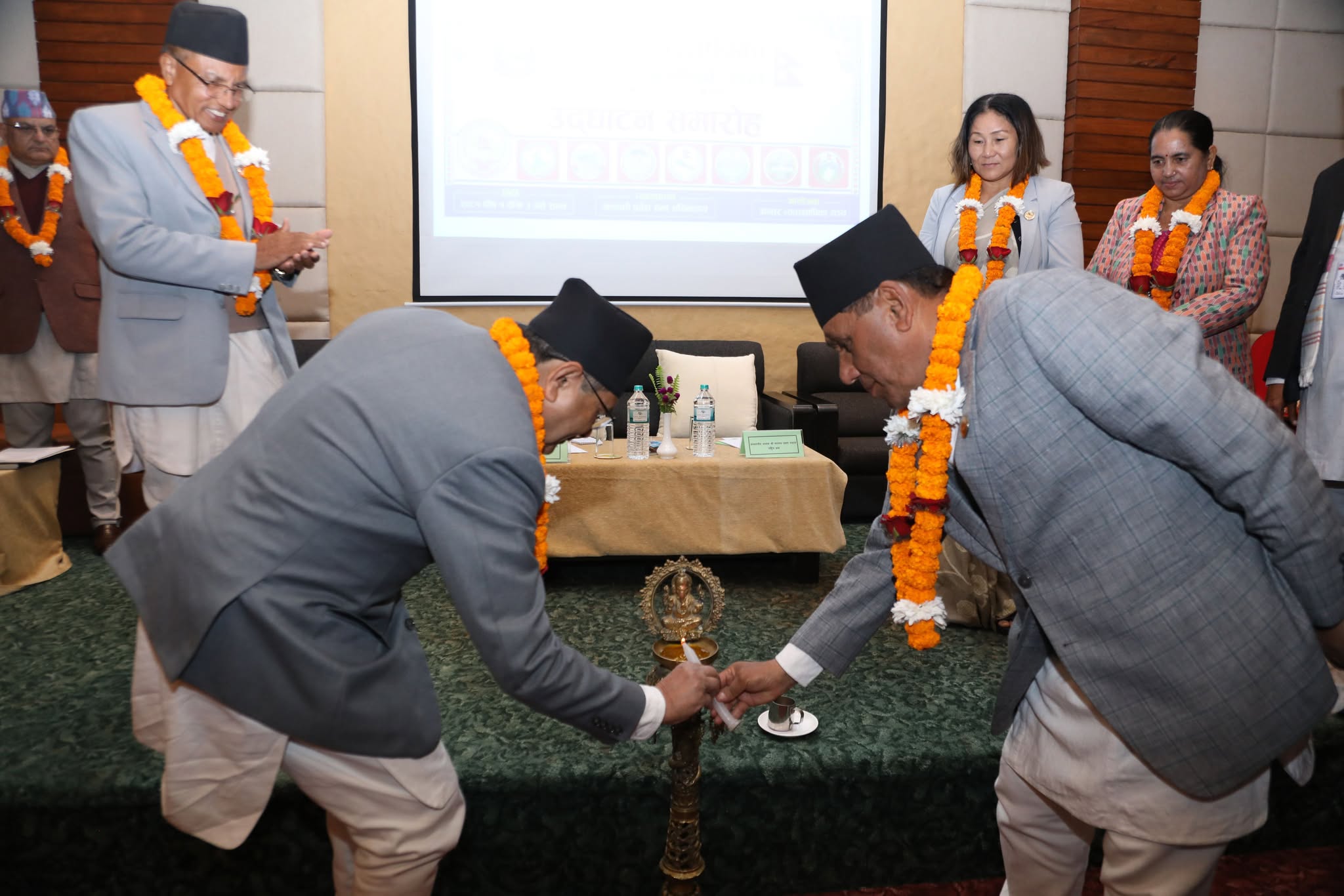 आगामी अधिवेशनहरूमा संघीयता कार्यान्वयनसँग जोडिएका कानून बनाउँछौं : सभामुख