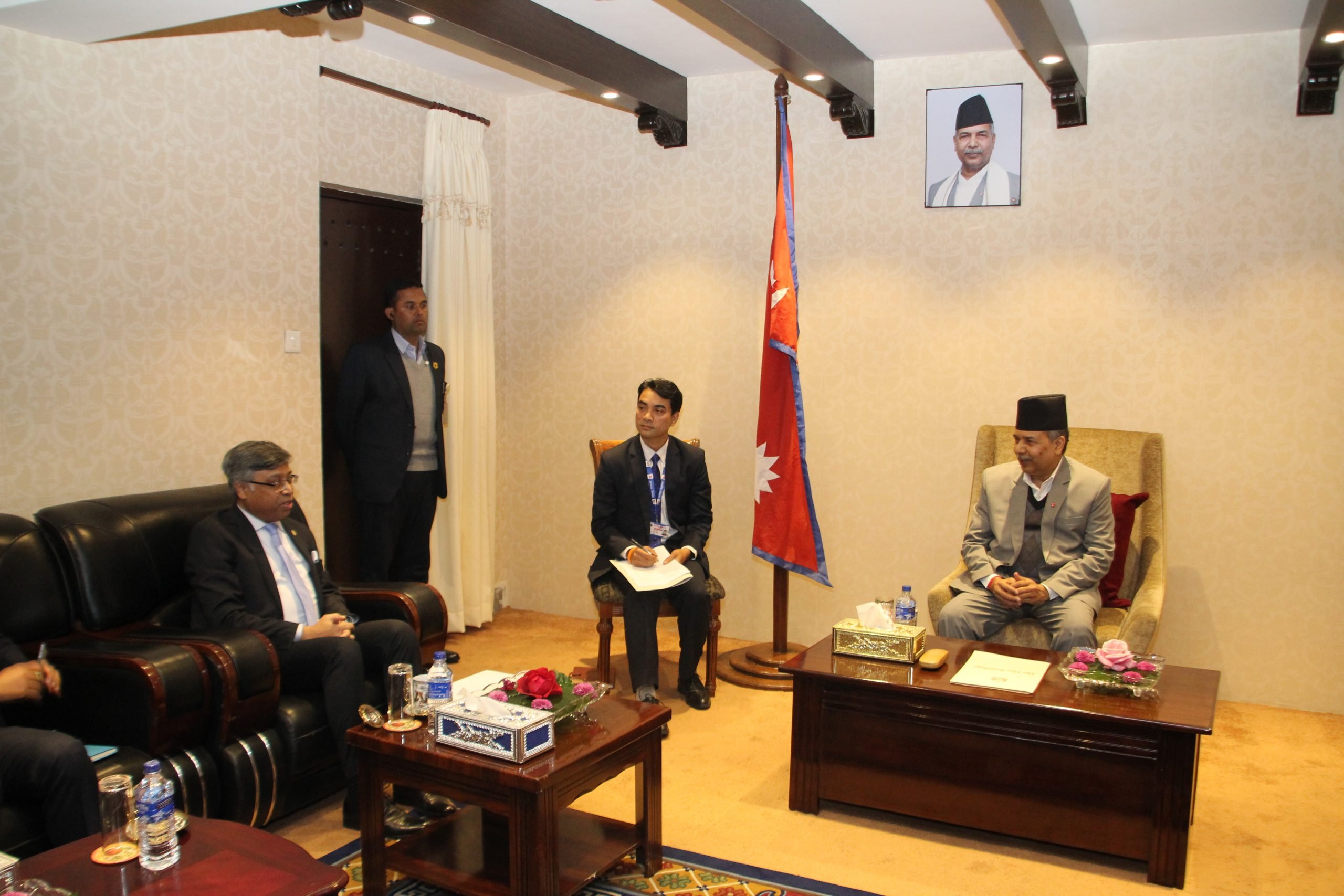 उपराष्ट्रपति यादवसँग सार्क महासचिव सरवरको शिष्टाचार भेट