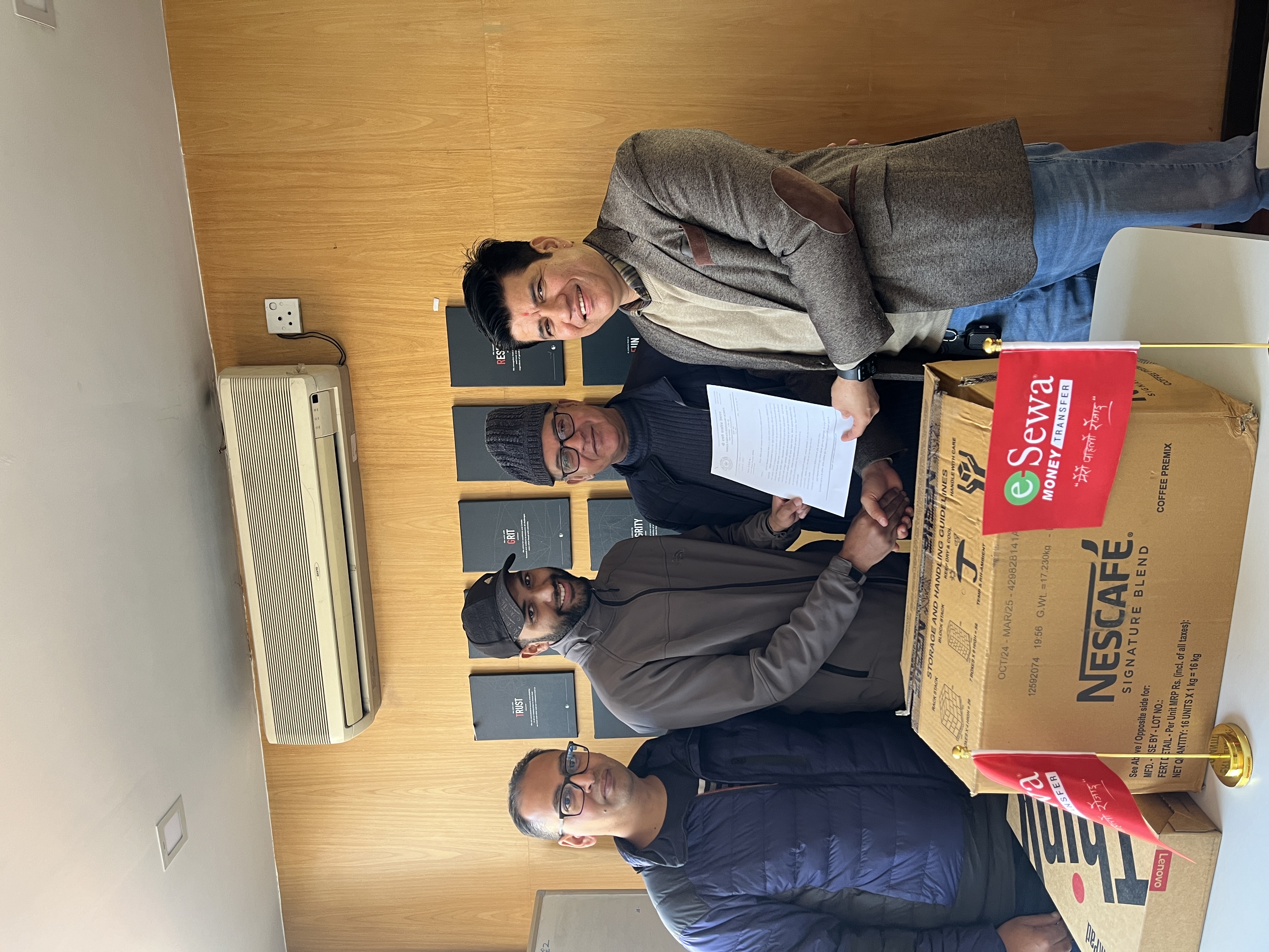 ईसेवा मनी ट्रान्सफरद्वारापार्वती माध्यमिक विद्यालय बाजुरालाई सहयोग हस्तान्तरण