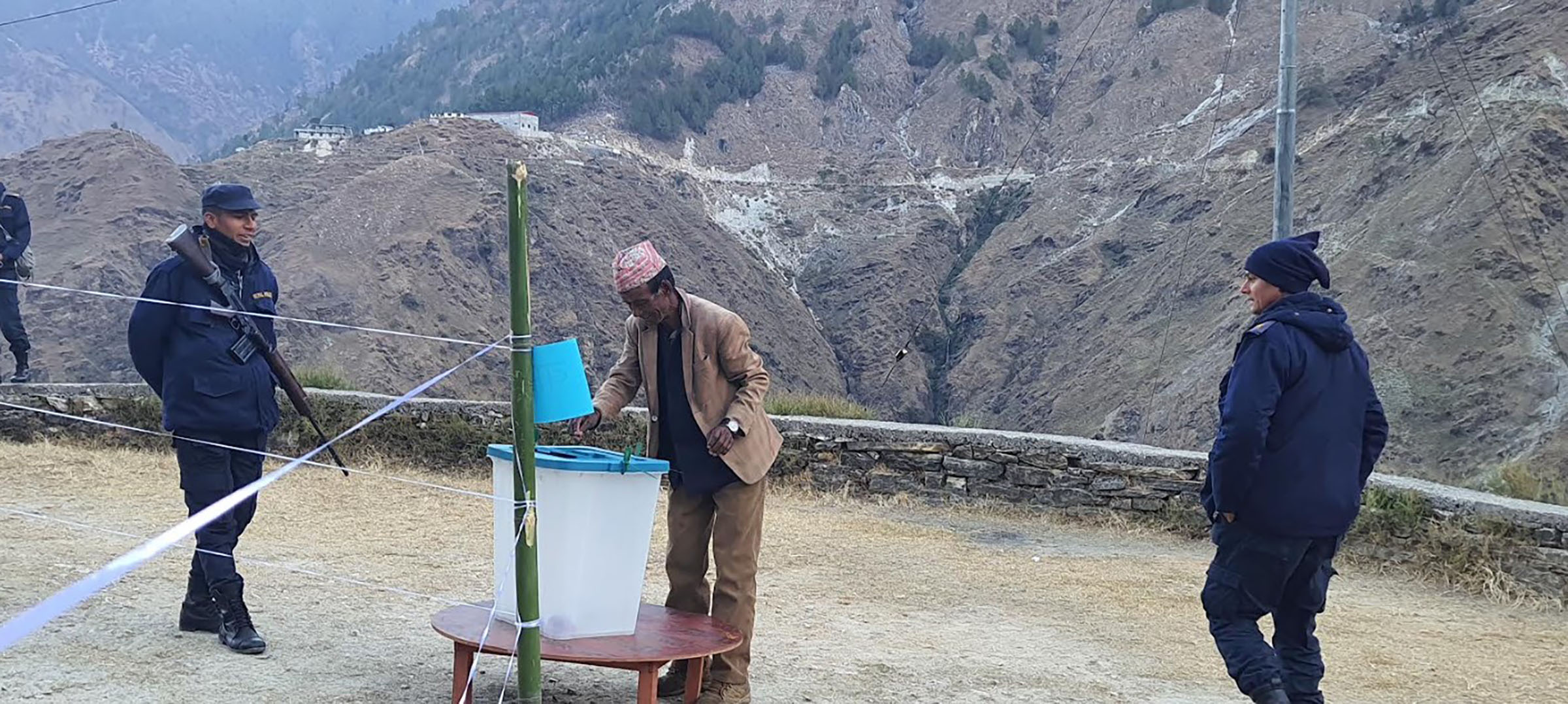 स्थानीय तह उपनिर्वाचनः शान्तिपूर्ण रूपमा मतदान हुँदै