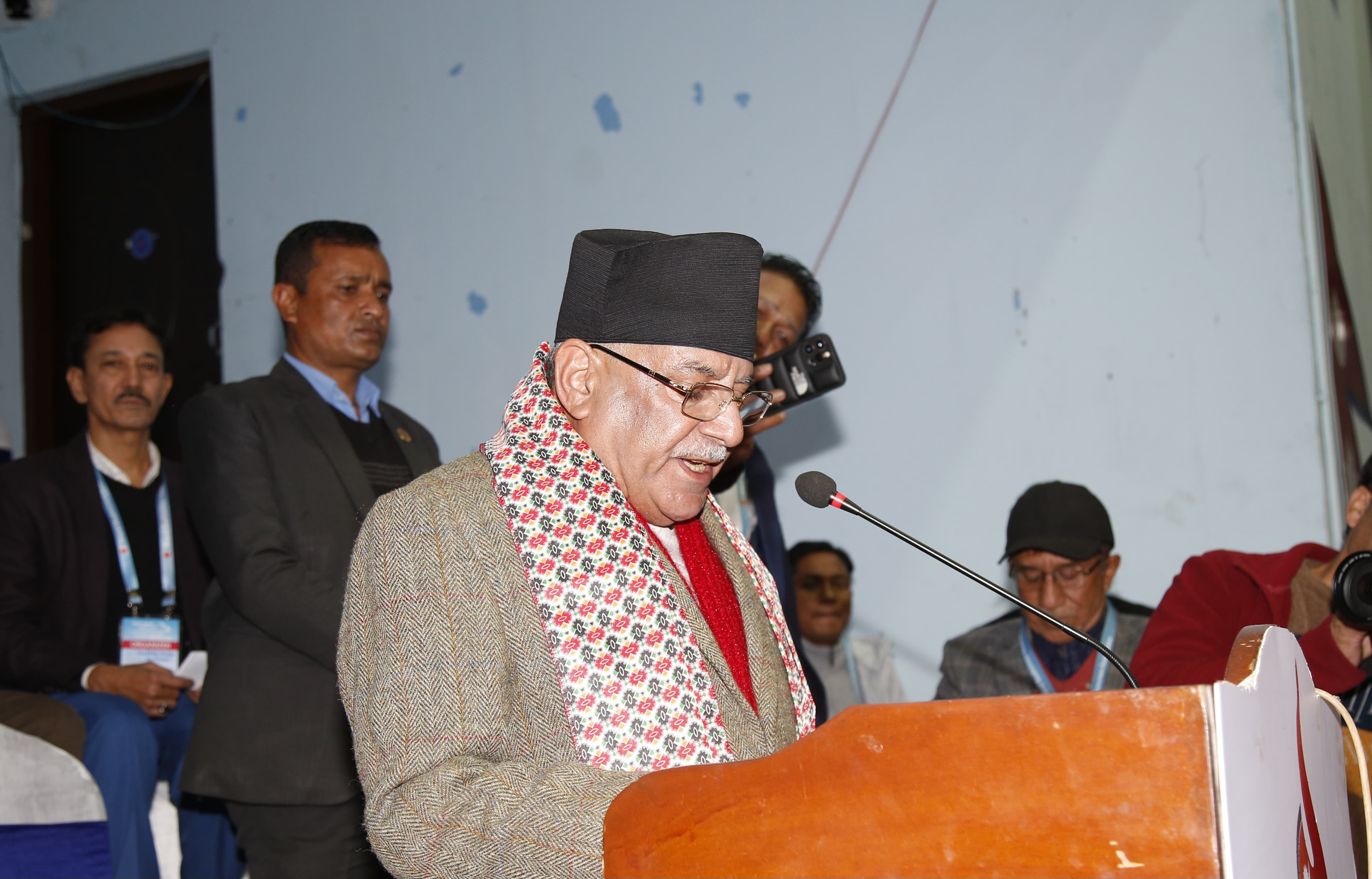 ओलीको गृह जिल्ला जाँदै प्रचण्ड, भ्रष्टचारबिरूद्ध खबरदारी गर्ने