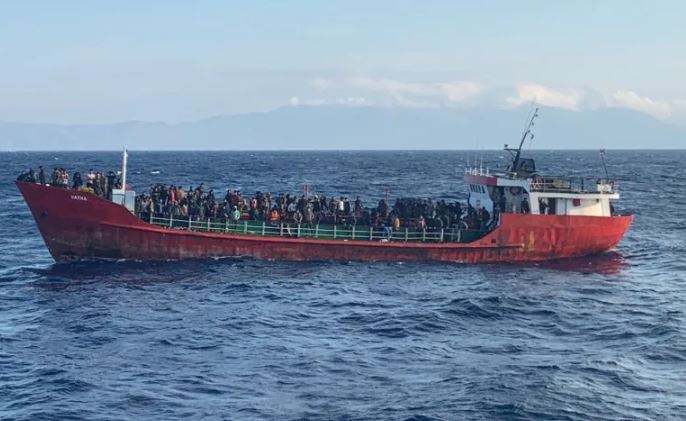 ग्रिसमा आप्रावासी चढेको डुंङ्गा पल्टिदा दर्जनौं बेपत्ता