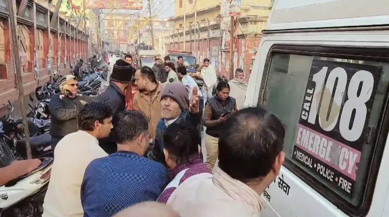 उत्तर प्रदेशको बागपतमा जैन समुदायको मेलामा काठको मचान भत्किँदा पाँच जनाको मृत्यु