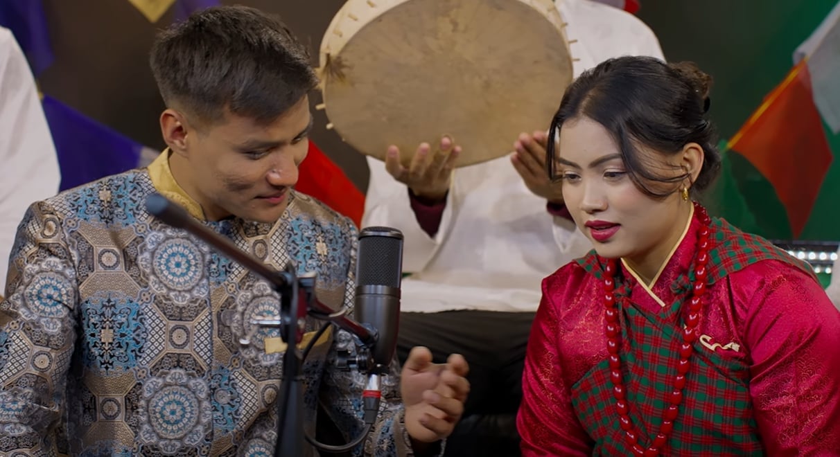 दीपक र पूर्णिमाले ल्याए ल्हासो ल्हासो