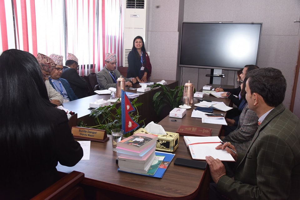 काठमाडौं महानगरले अब मोबाइल भ्यानमार्फत फिल्डमै खाद्यवस्तुको गुणस्तर परीक्षण गर्ने