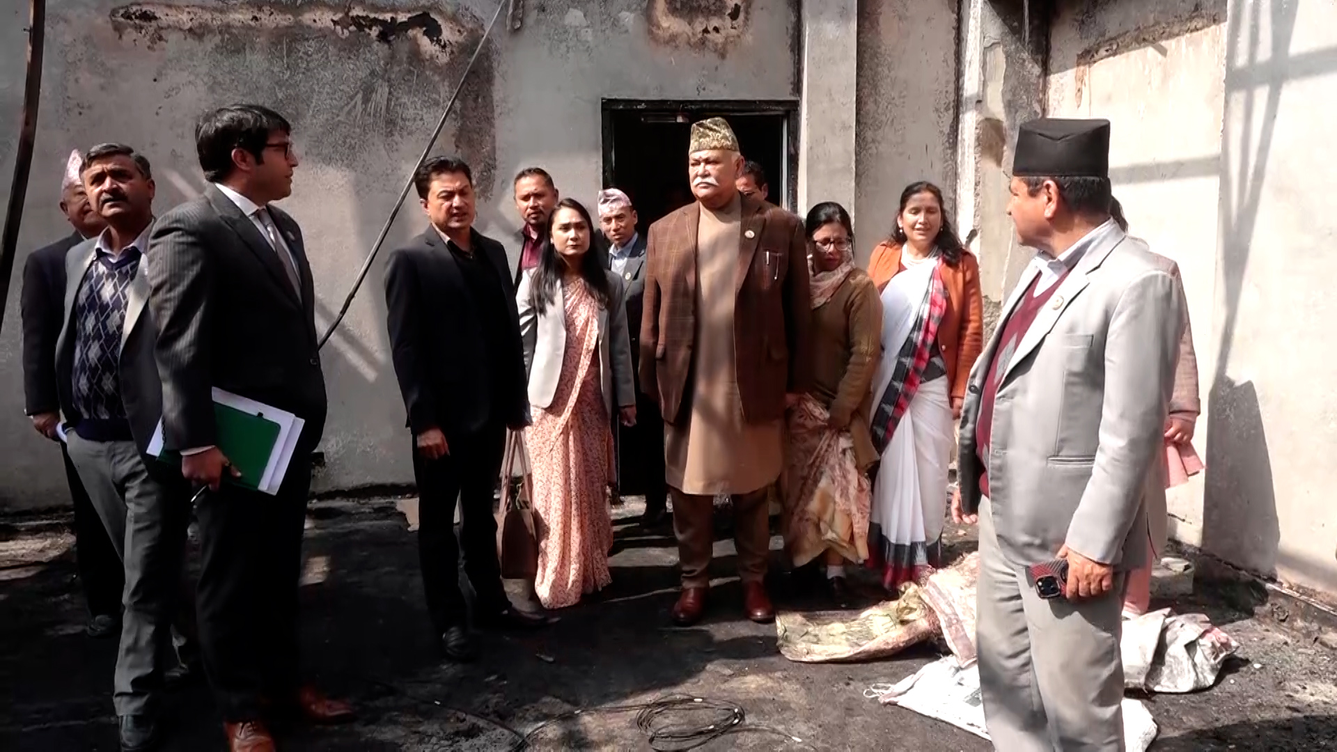 खानेपानी मन्त्रालयमा भएको आगलागीको पुर्वाधार समितिद्वारा निरिक्षण