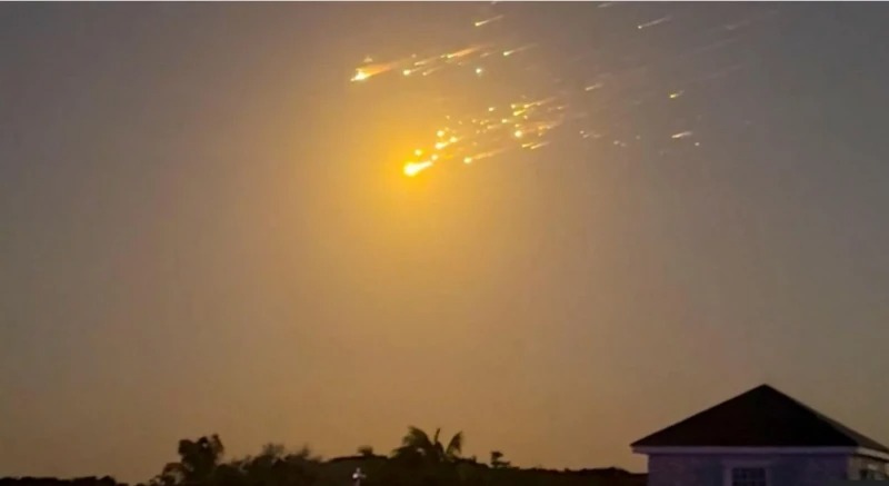 एलन मस्कको स्पेसएक्स रकेट फेरि विस्फोट