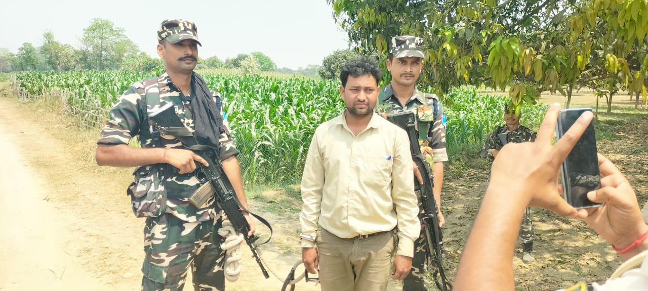 भारतमा नेपाली युवाको अनौठो धन्दा, मोटरसाइकलको ट्यांकीभित्र गाँजा तस्करी