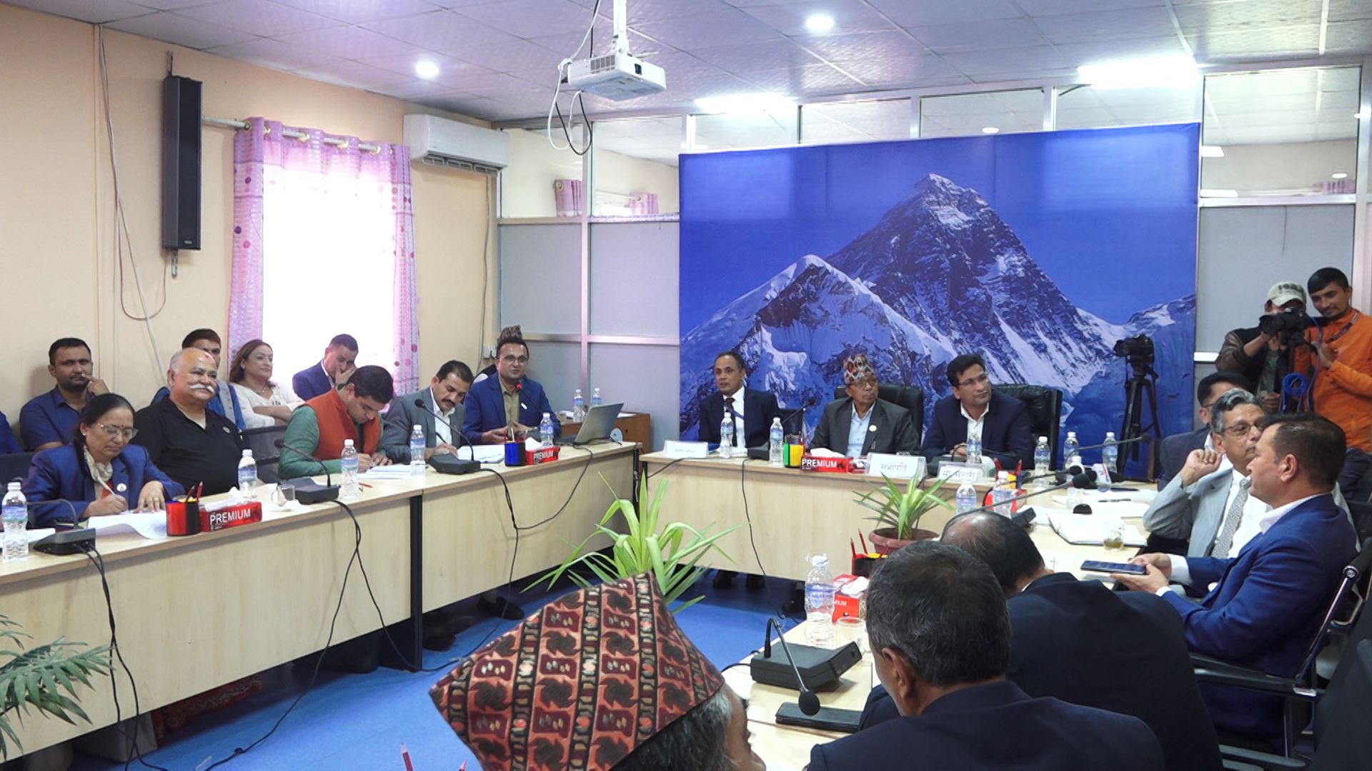 दुईवटा समितिको बैठक बस्दै