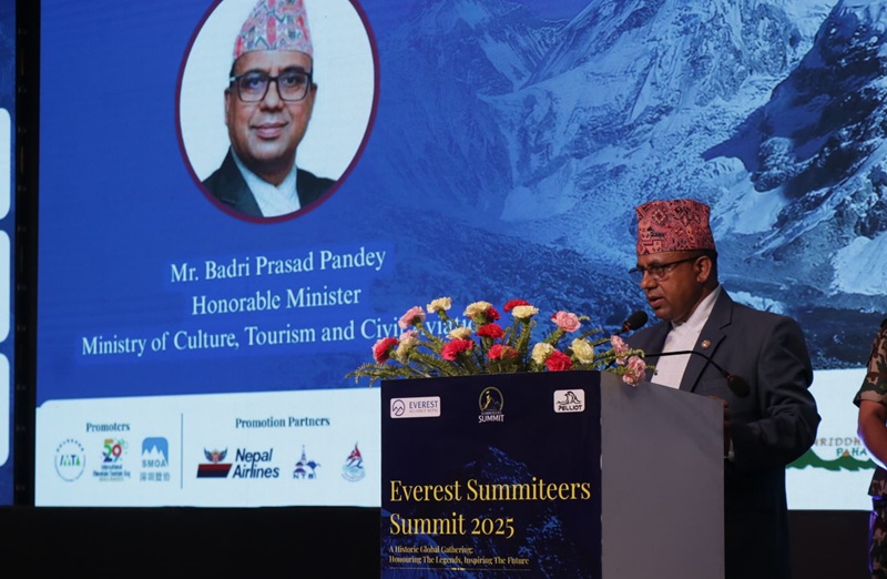 हिमालको संरक्षण हाम्रो साझा कर्तव्य हो : मन्त्री पाण्डे