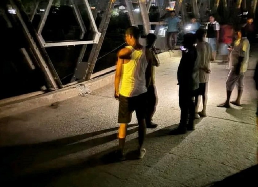 पूर्वी नवलपरासीमा पुल भाँचिदा नारायणगढ–बुटवल सडक अवरुद्ध