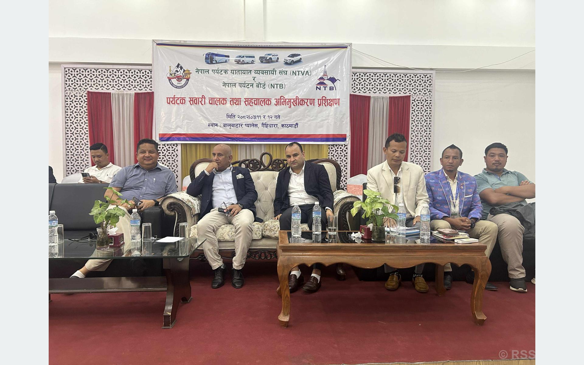 पर्यटन क्षेत्रमा लगानी बढ्यो, पर्यटक बढेननः सीइओ जोशी