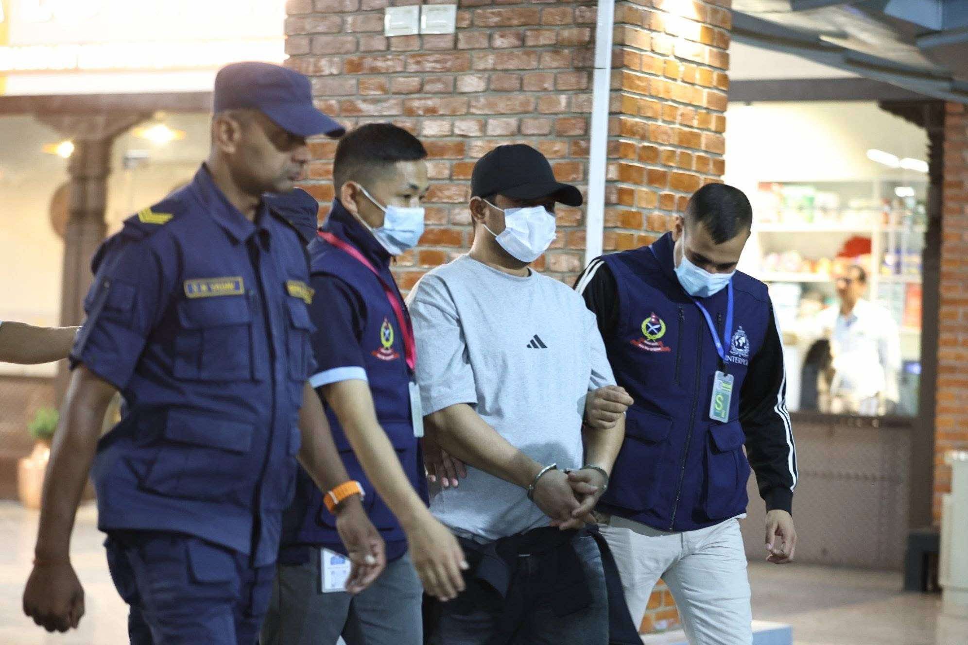 मितेरी सहकारीको रकम हिनामिना गर्ने भण्डारीलाई कम्बोडियाबाट नेपाल ल्याइयो