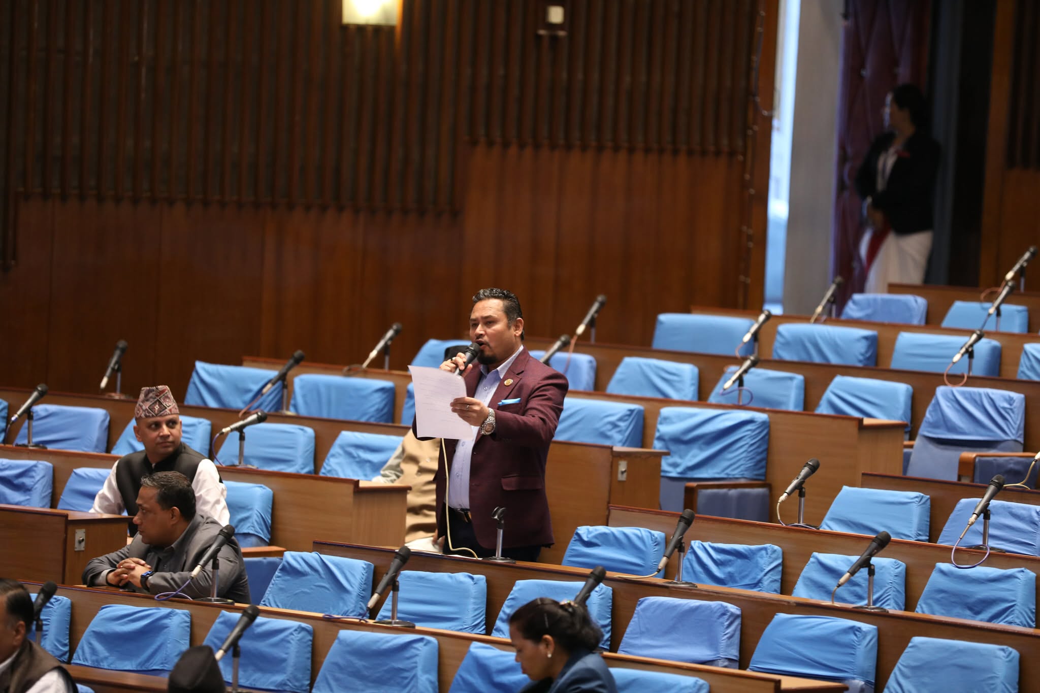 भिजिट भिसा प्रकरणमा सरकार मौन बस्नु लाचारीपनको संकेत हो : सांसद नेपाली