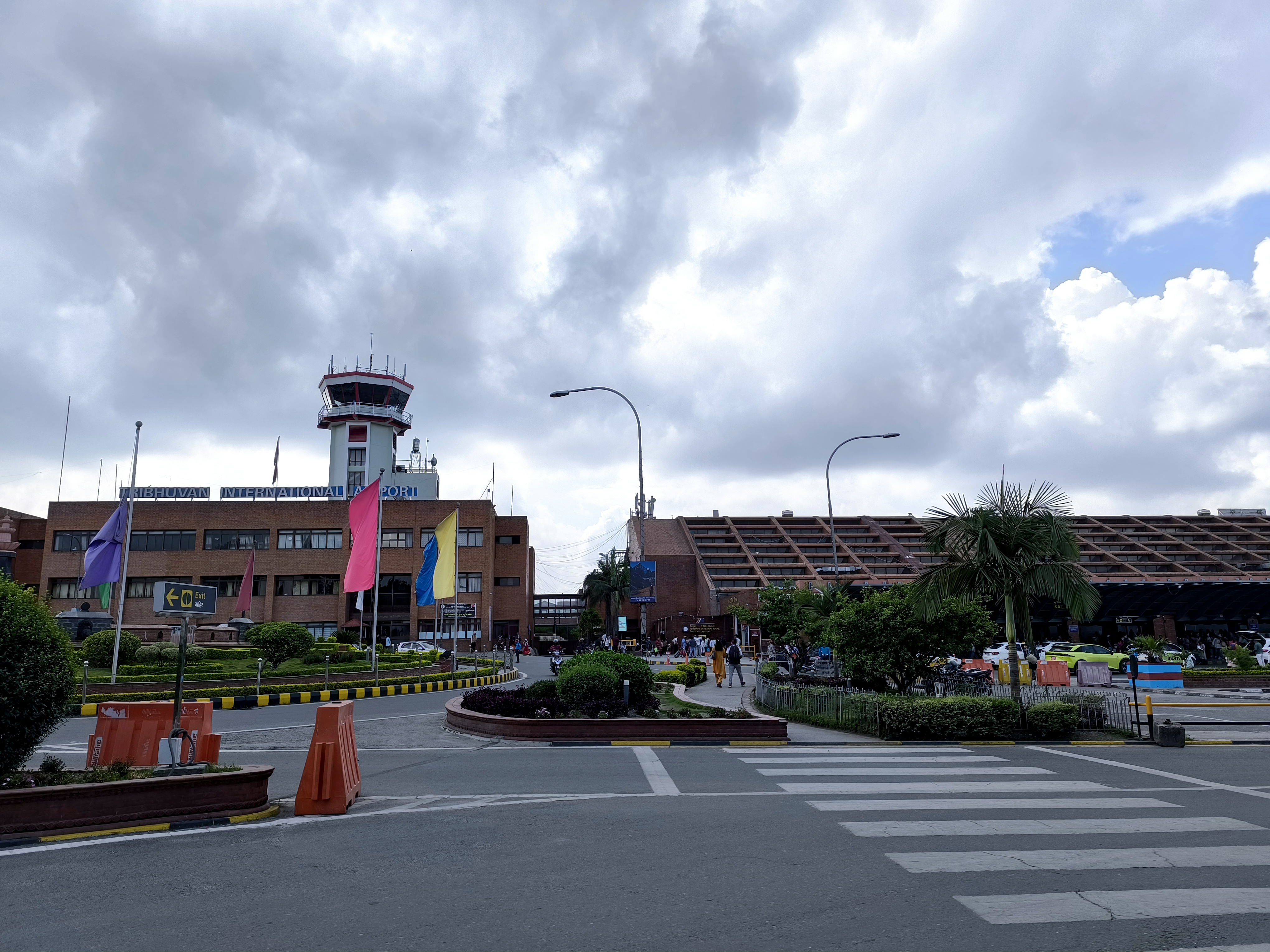 विमानस्थलबाट एक किलो १५९ ग्राम सुनसहित भारतीय नागरिक पक्राउ