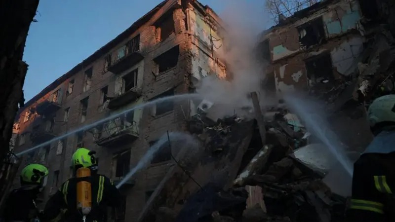 किभमा भएको नयाँ रुसी हवाई आक्रमणमा चार जनाको मृत्यु