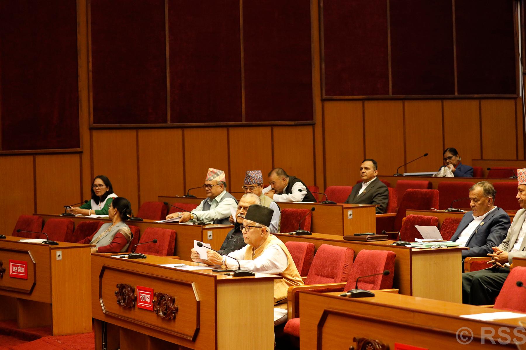 राष्ट्रियसभामा ज्येष्ठ नागरिकसम्बन्धी जरुरी सार्वजनिक महत्त्वको प्रस्ताव प्रस्तुत