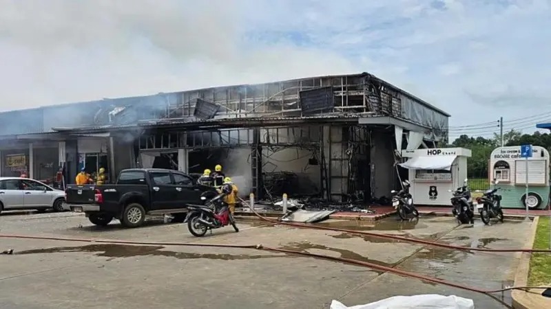 थाइल्याण्ड-कम्बोडिया सैन्य झडप: थाइल्याण्डद्वारा सीमावर्ती विद्यालयहरू बन्द गर्ने आदेश