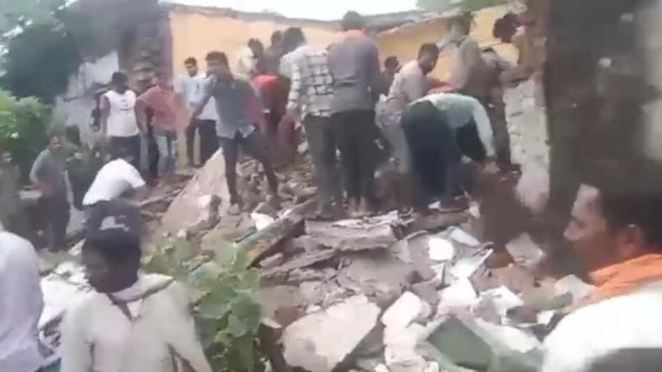 कक्षामा पढाइ भइरहेका बेला विद्यालय भवन भत्कियो, ७ बालबालिकाको मृत्यु