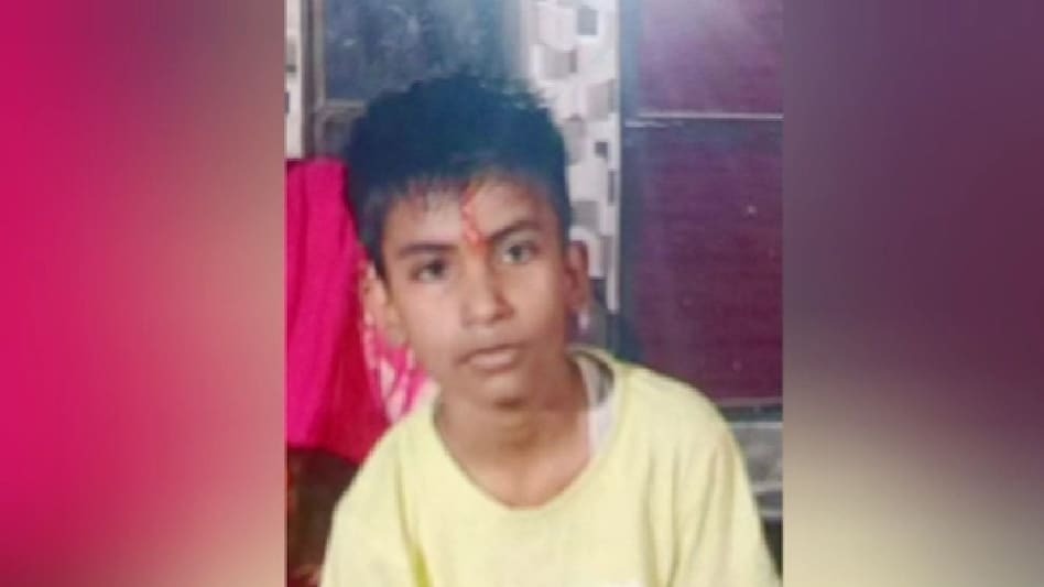 जन्मदिनमा बाबाले दिएको सिक्री स्कुलमा शिक्षकले खोल्न लगाएपछि बालकले प्राण त्यागे