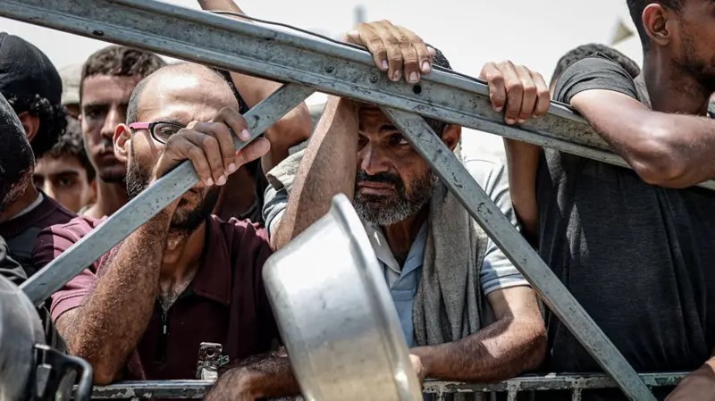 गाजामा सहायता सामग्री खसाल्ने इजरायलको घोषणा ‘अपर्याप्त’