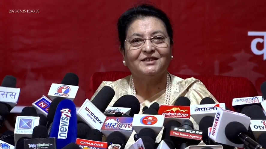 विद्या भण्डारीले भनिन्-एमालेले मलाइ स्वीकार नगरेपनि म एमाले मै छु