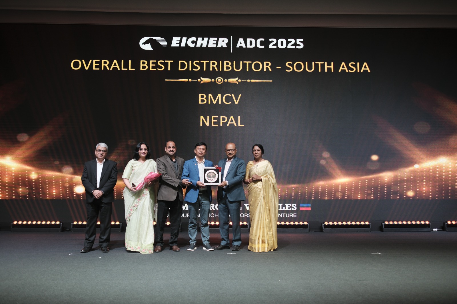 बतास एमएडब्ल्यू कमर्सियल भेहिकललाई भोल्भो आइसरको “सर्वश्रेष्ठ वितरक-दक्षिण एसिया” को उपाधि