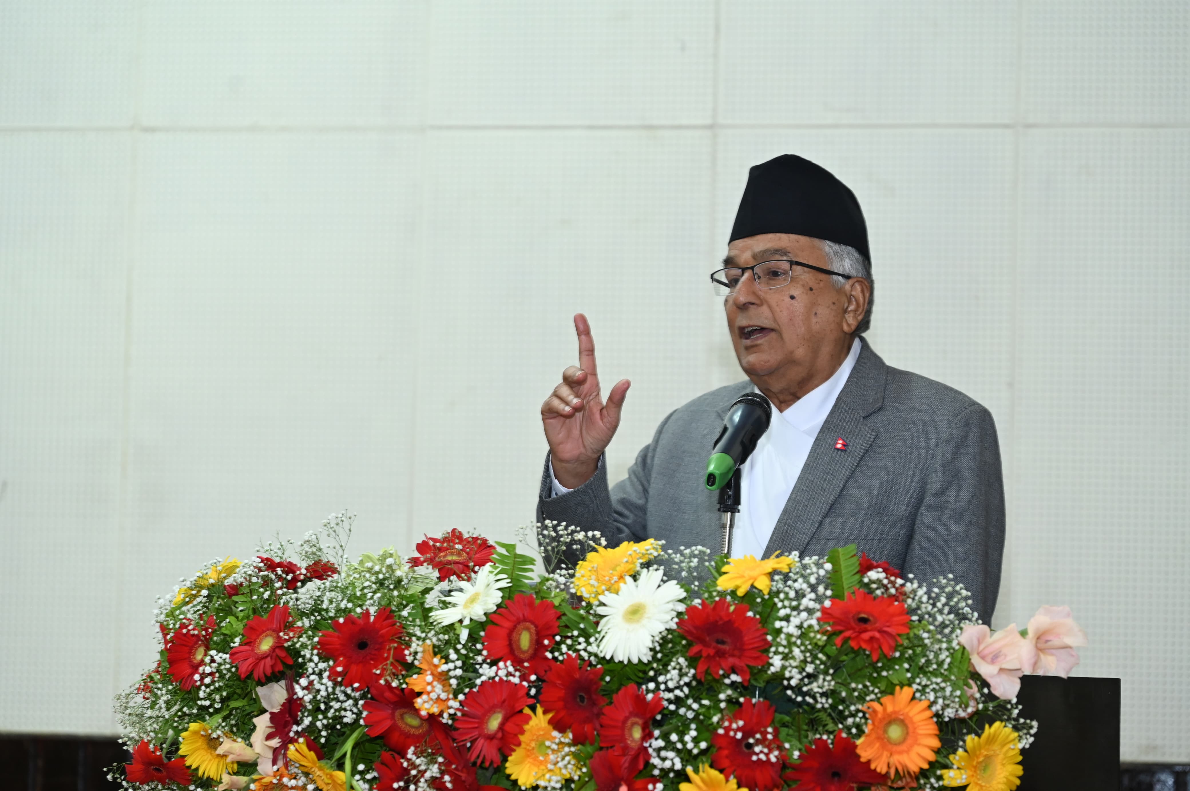 राष्ट्रपति पौडेलले गिरिजाको प्रशंसा गर्दै भने- उहाँ क्रान्ति र शान्तिको नेता