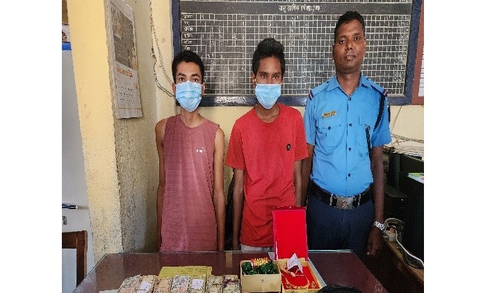 सिरहाबाट लागूऔषधसहित दुई पक्राउ, नगद र गरगहनासँगै ब्राउन सुगर बरामद