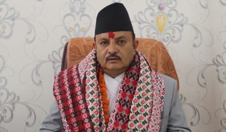 खानेपानी मन्त्री खड्का विपक्षमा खुले, अब दुई मत निर्णायक