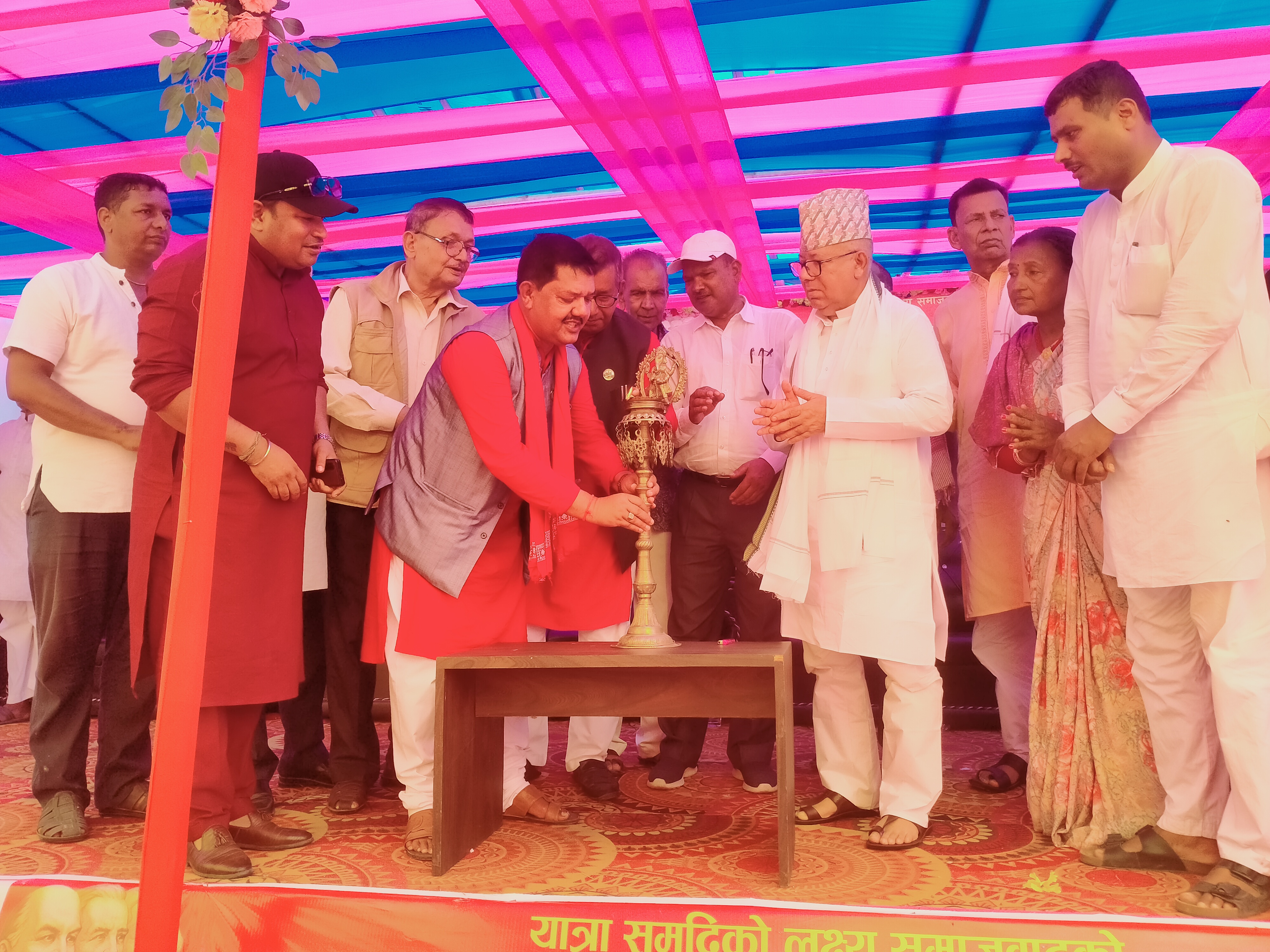 म कुनै पनि किसिमले गलत रहेको छु भन्ने आधार र प्रमाण छैन : माधव नेपाल