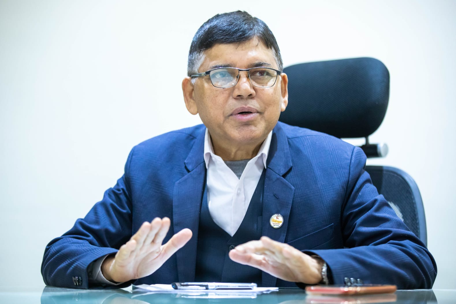 यातायात र जनजीवन सहज बनाउनेतर्फ लाग्न मन्त्री दाहालको निर्देशन