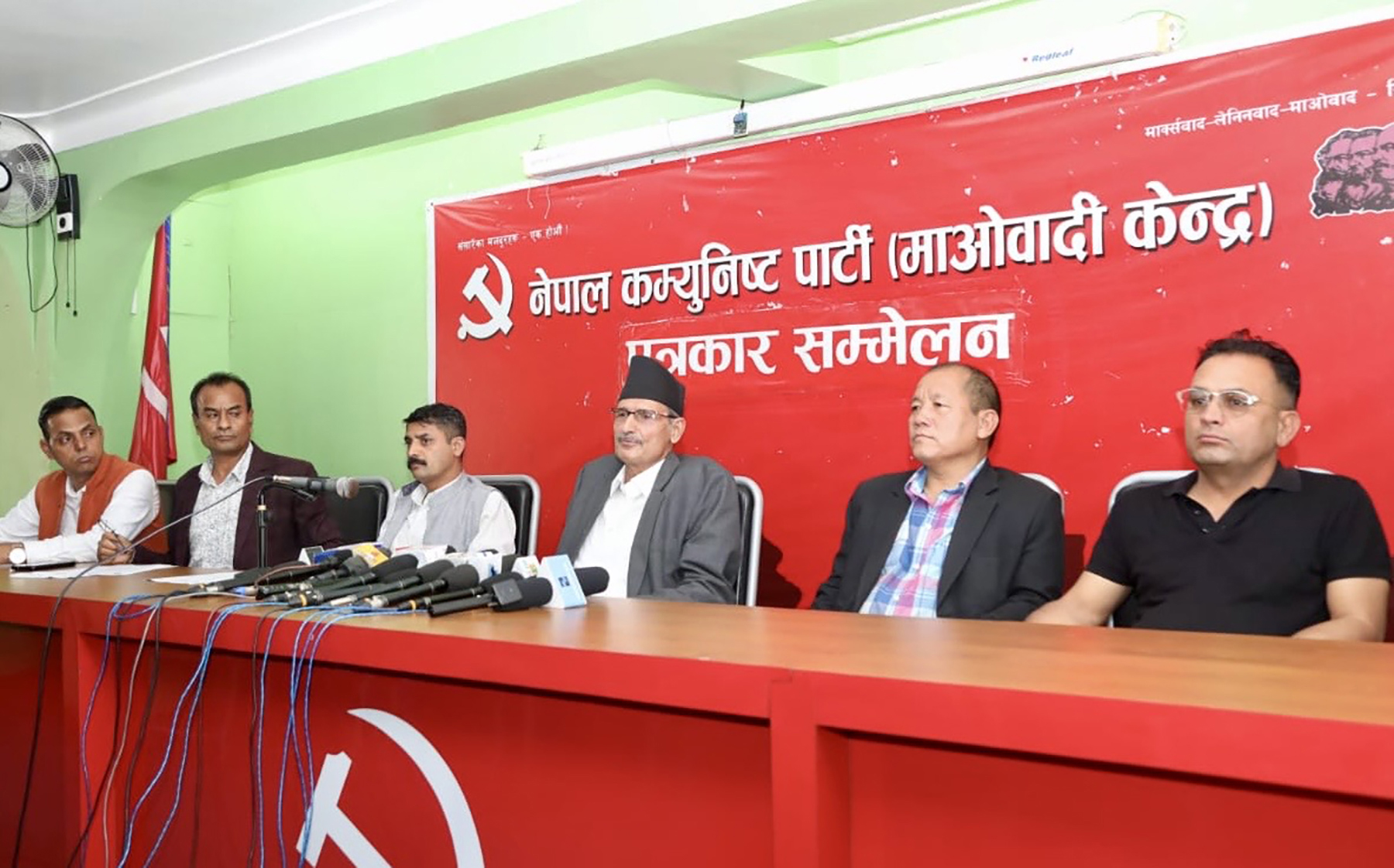 गठबन्धनको सरकारको आयु धेरै दिन छैनः माओवादी