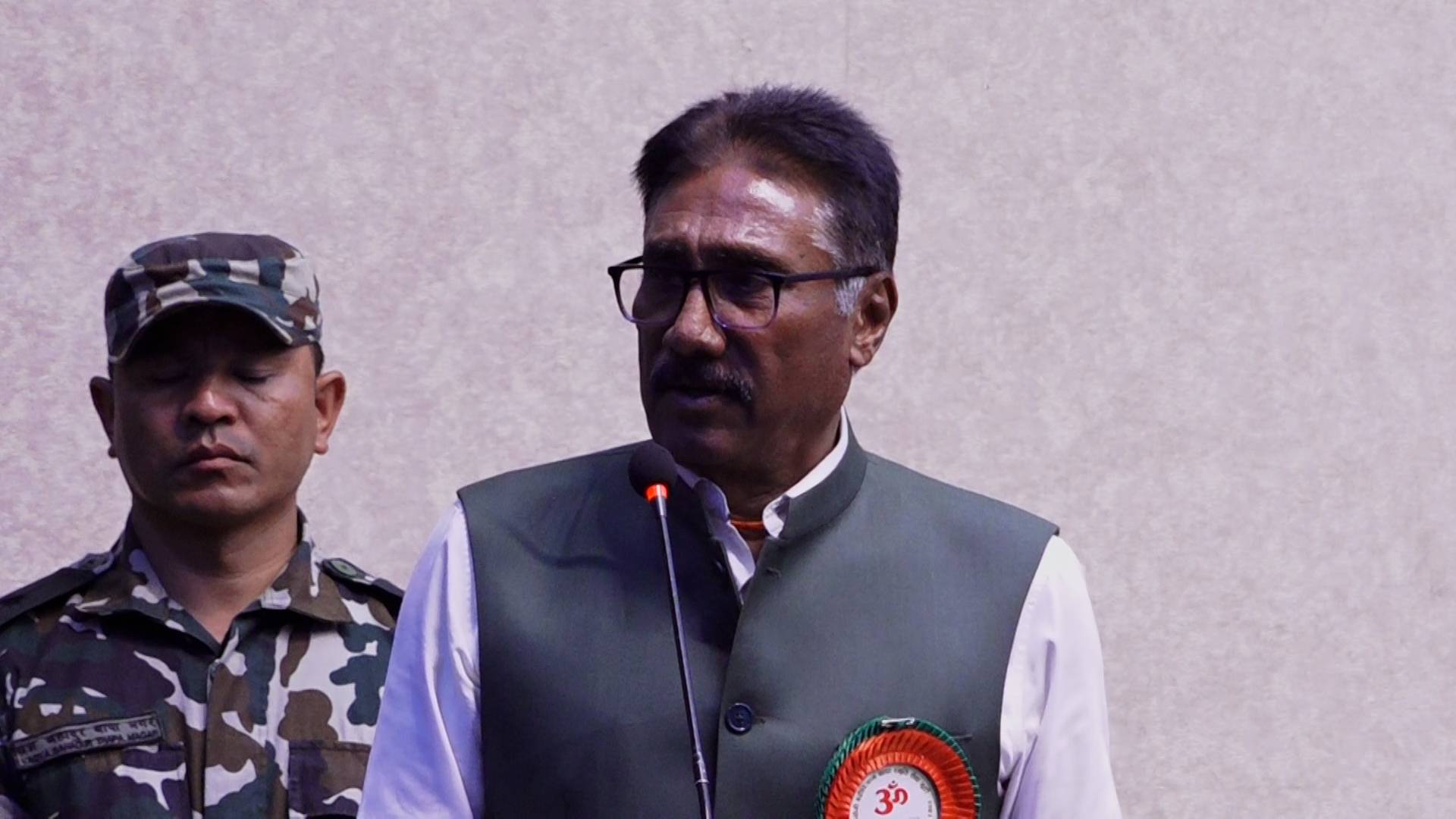 श्रम र श्रमिकको सम्मान नभए मुलुक अगाडि बढ्न सक्दैन : श्रममन्त्री भण्डारी