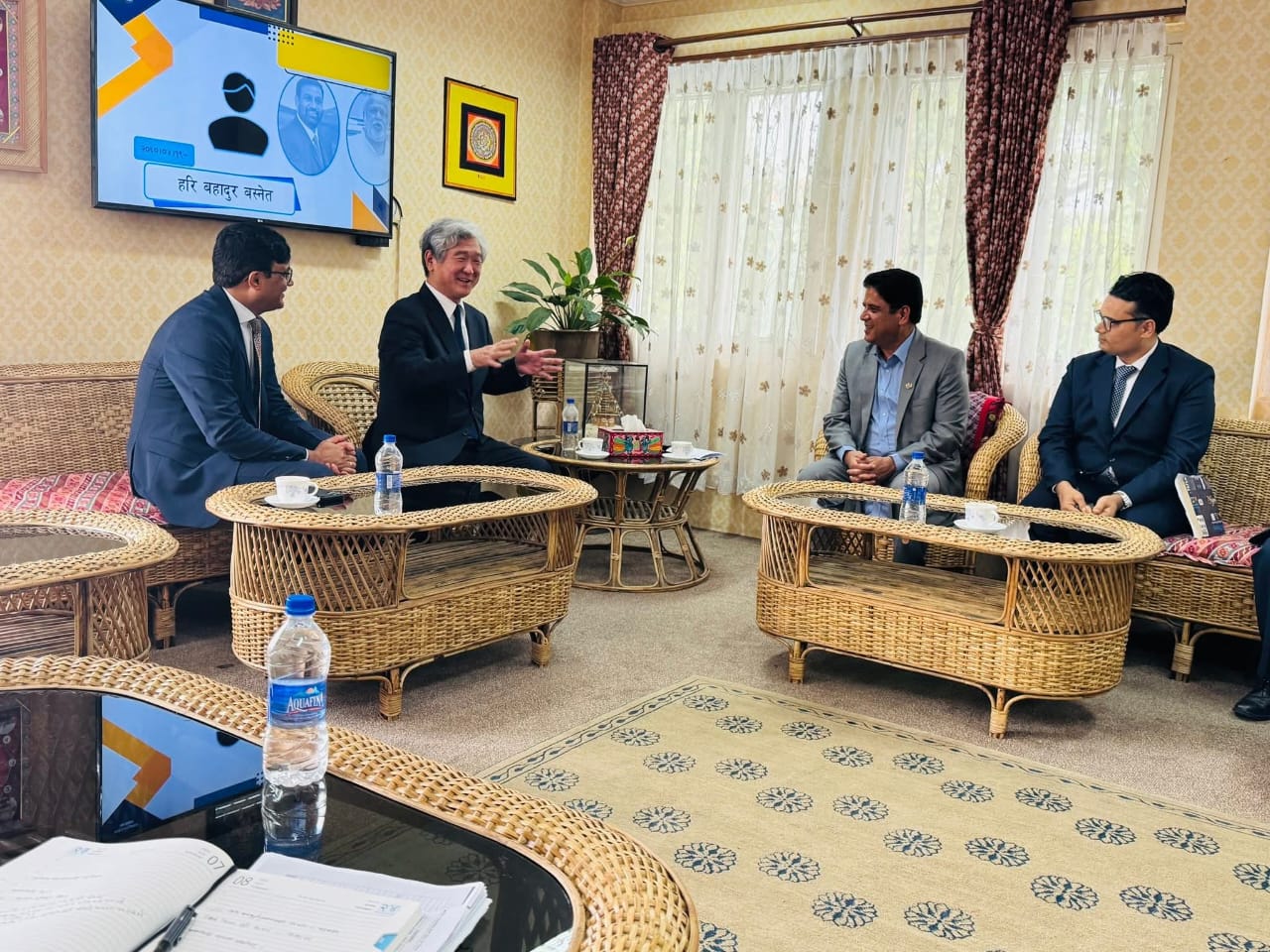 विश्व ब्यापार संगठनका प्रतिनिधिसँग उद्योगमन्त्री भण्डारीको भेट