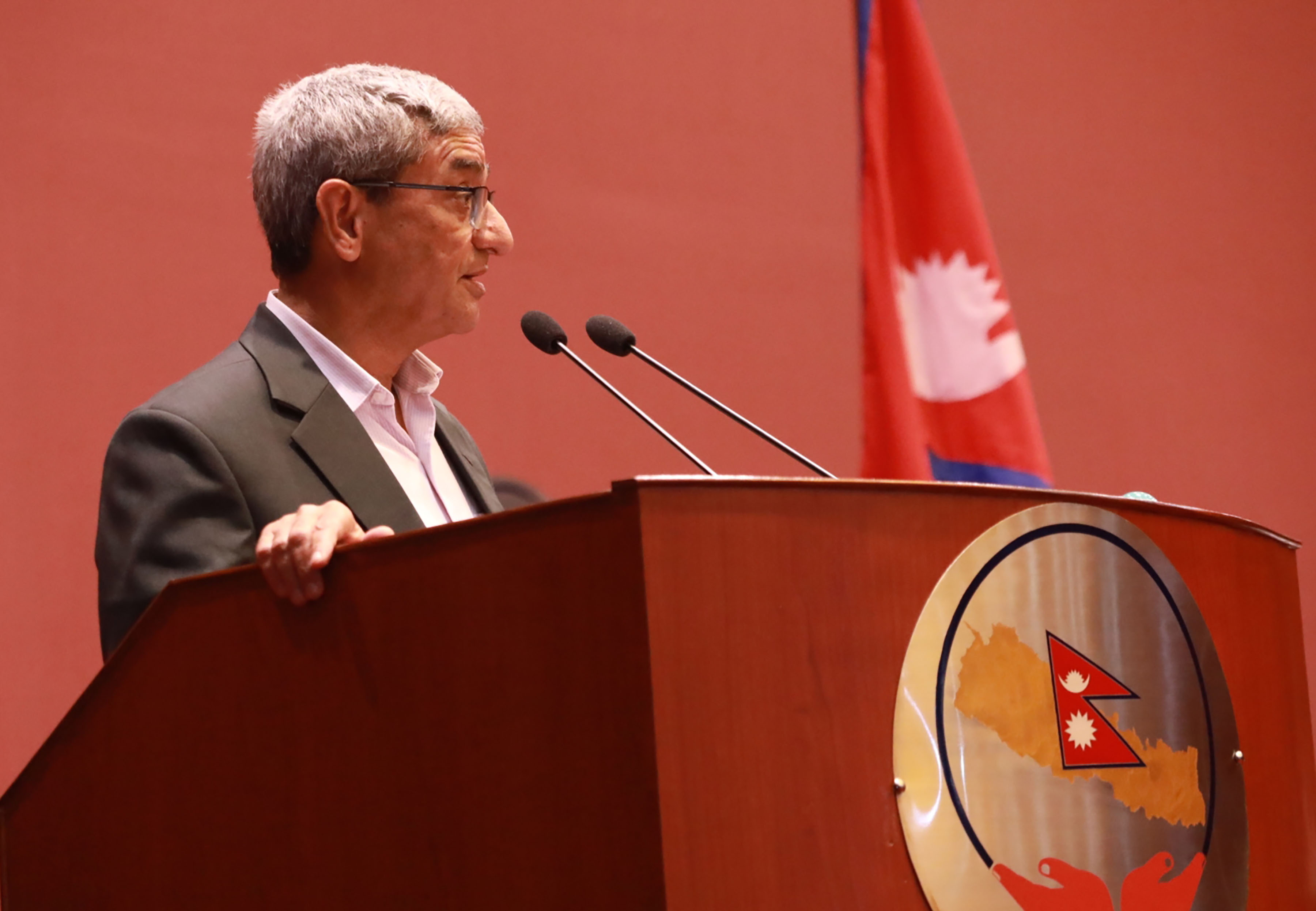 विपद् प्रभावितलाई अस्थायी आवास निर्माण गर्न सरकार लागिपरेको छः गृहमन्त्री लेखक