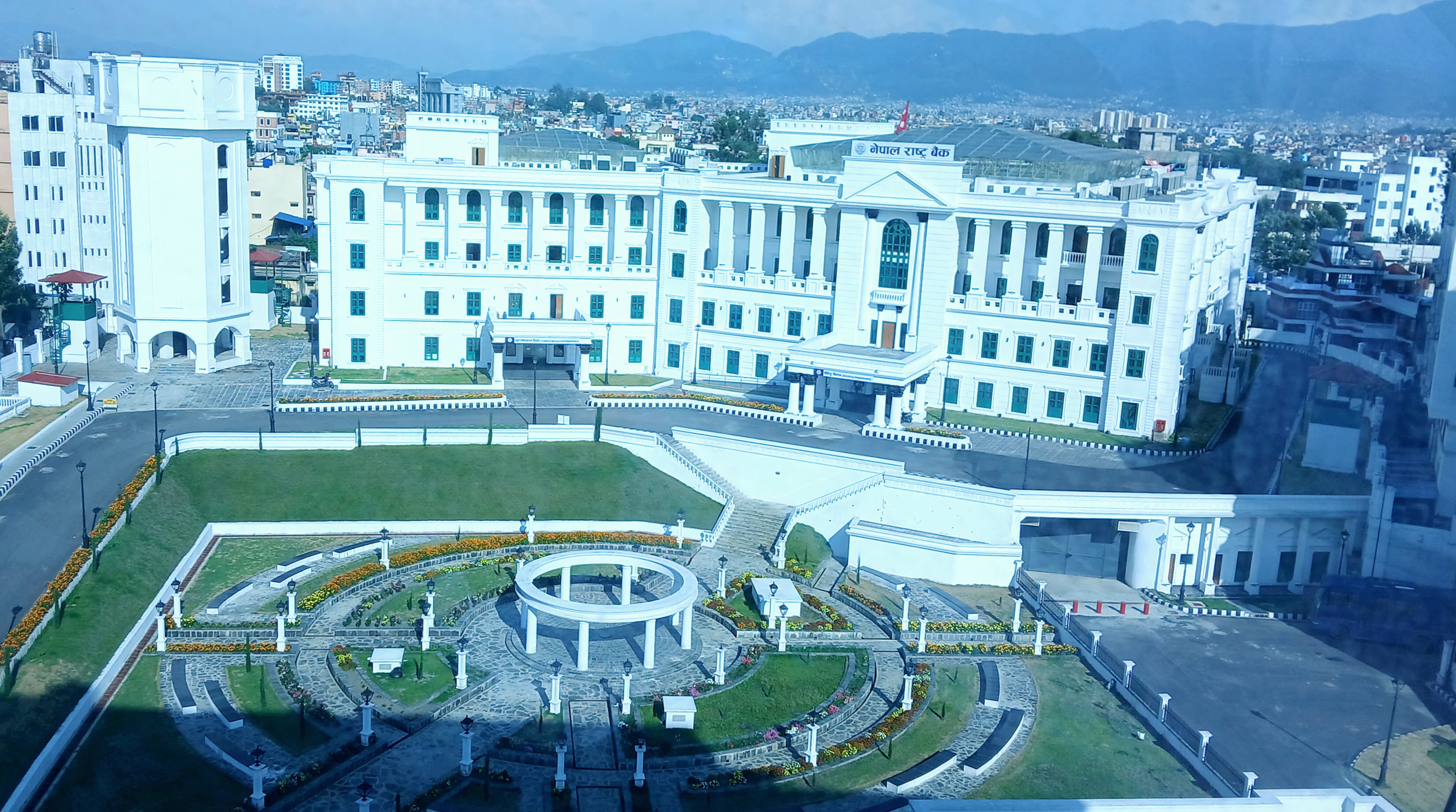 चालु खाता चार खर्ब नौ अर्ब र शोधनान्तर पाँच खर्ब ९४ अर्ब बचतमा