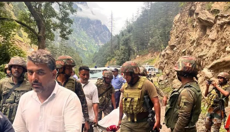 जम्मू–कश्मीरमा ‘क्लाउड ब्रस्ट’ : मृत्यु हुनेको सङ्ख्या ४५ पुग्यो