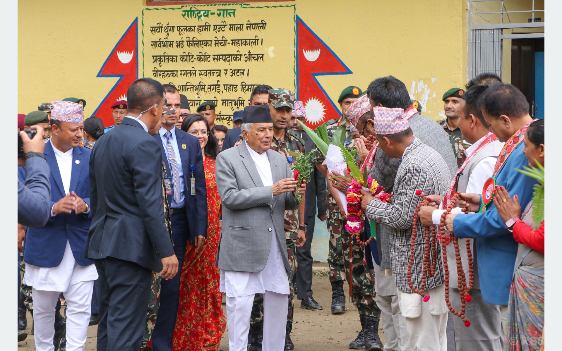 राष्ट्रपति पौडेल सङ्खुवासभामा