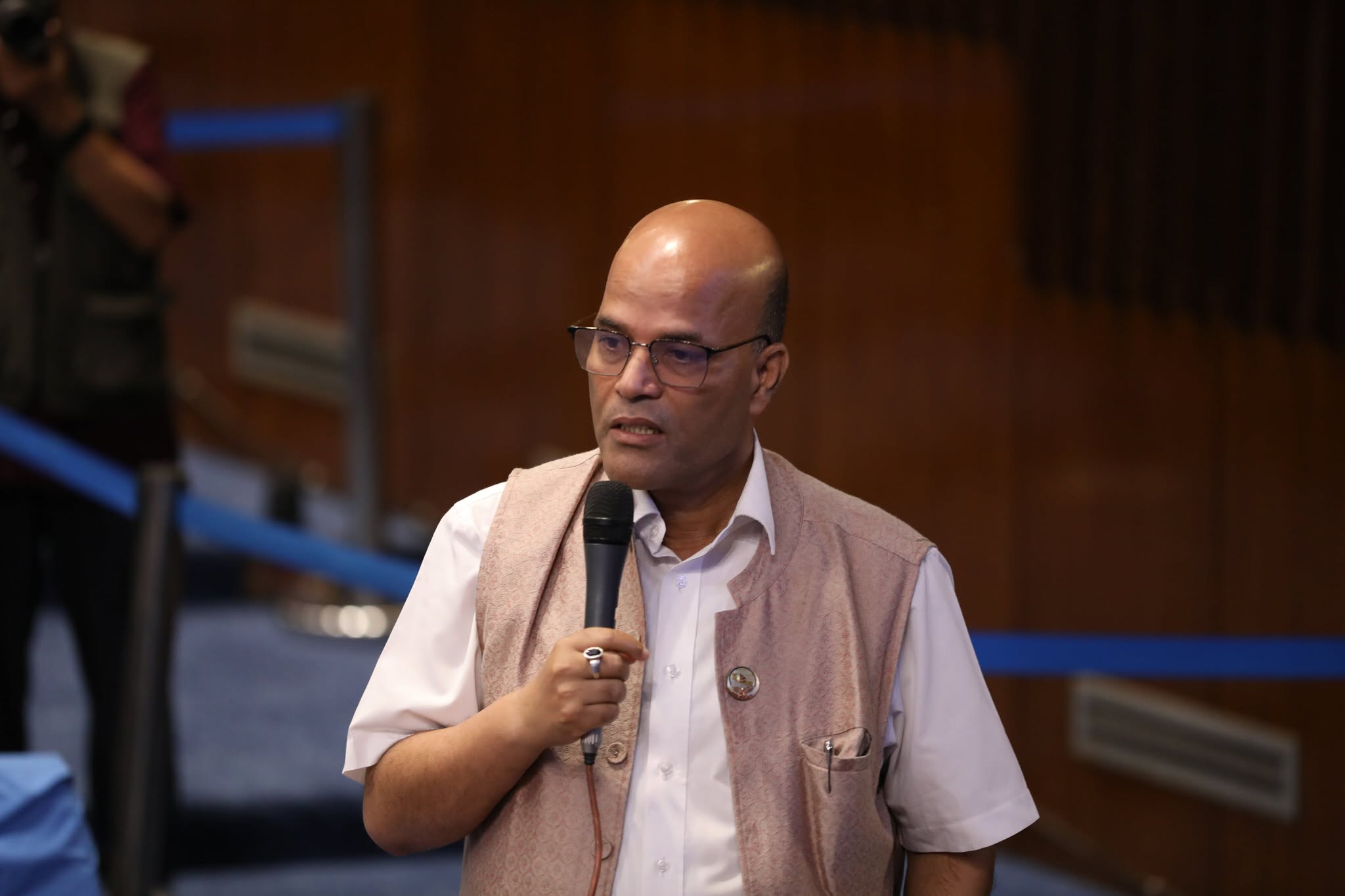 अमरेश सिंहको प्रश्न : ‘सरकारकै संरक्षणमा अपराध बढेको हो ?’