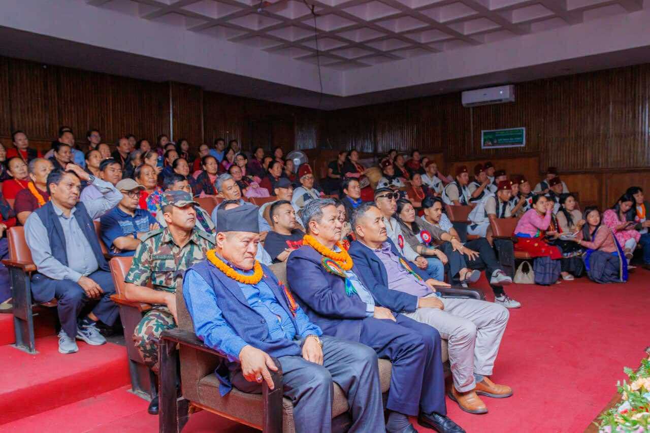 लम्जुङको पहिचान लालीगुराँस : मन्त्री गुरुङ