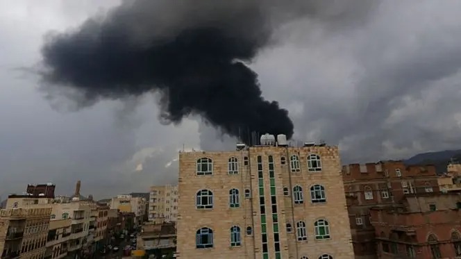 यमनको राजधानी सानामा इजरायलको आक्रमण