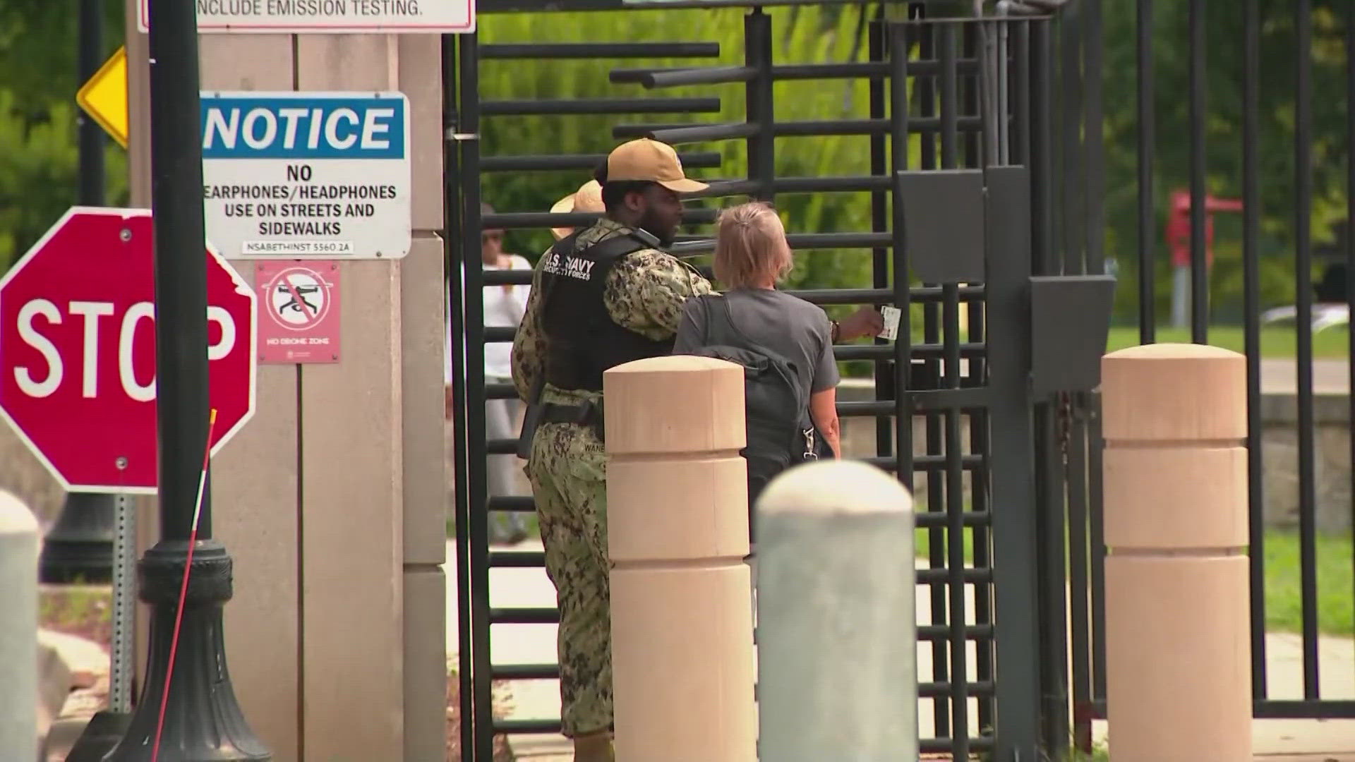 अमेरिकी सेना र राष्ट्रपतिको अस्पतालमा बन्दूकधारी छिरेको हल्लापछि…