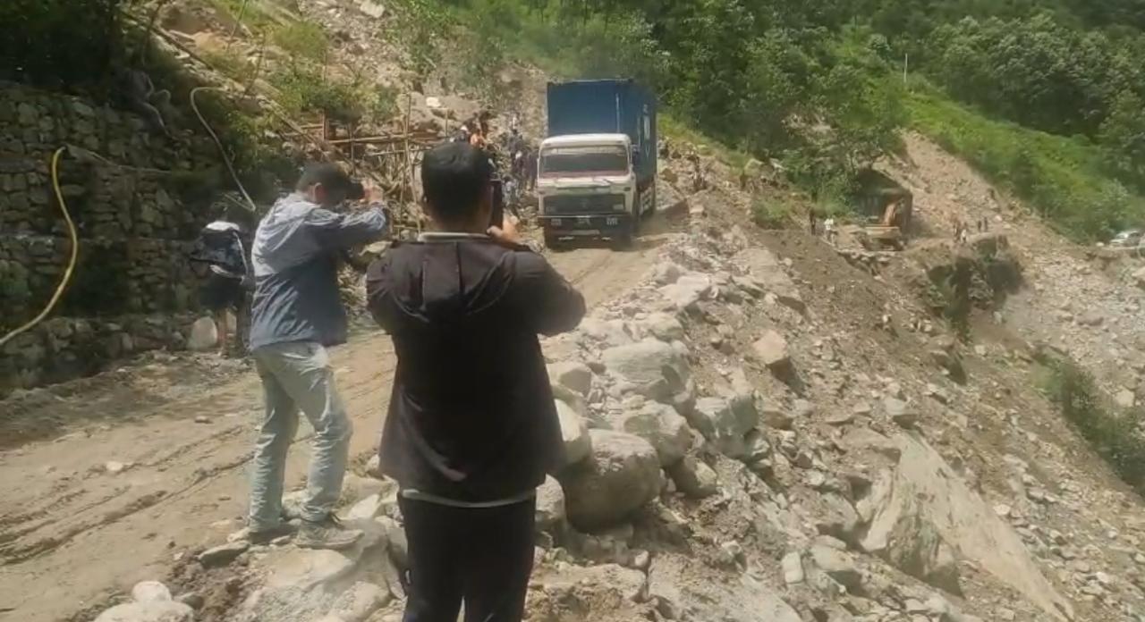 अरनिको राजमार्ग सञ्चालनमा, प्राविधिक र उपकरण परिचालन जारी