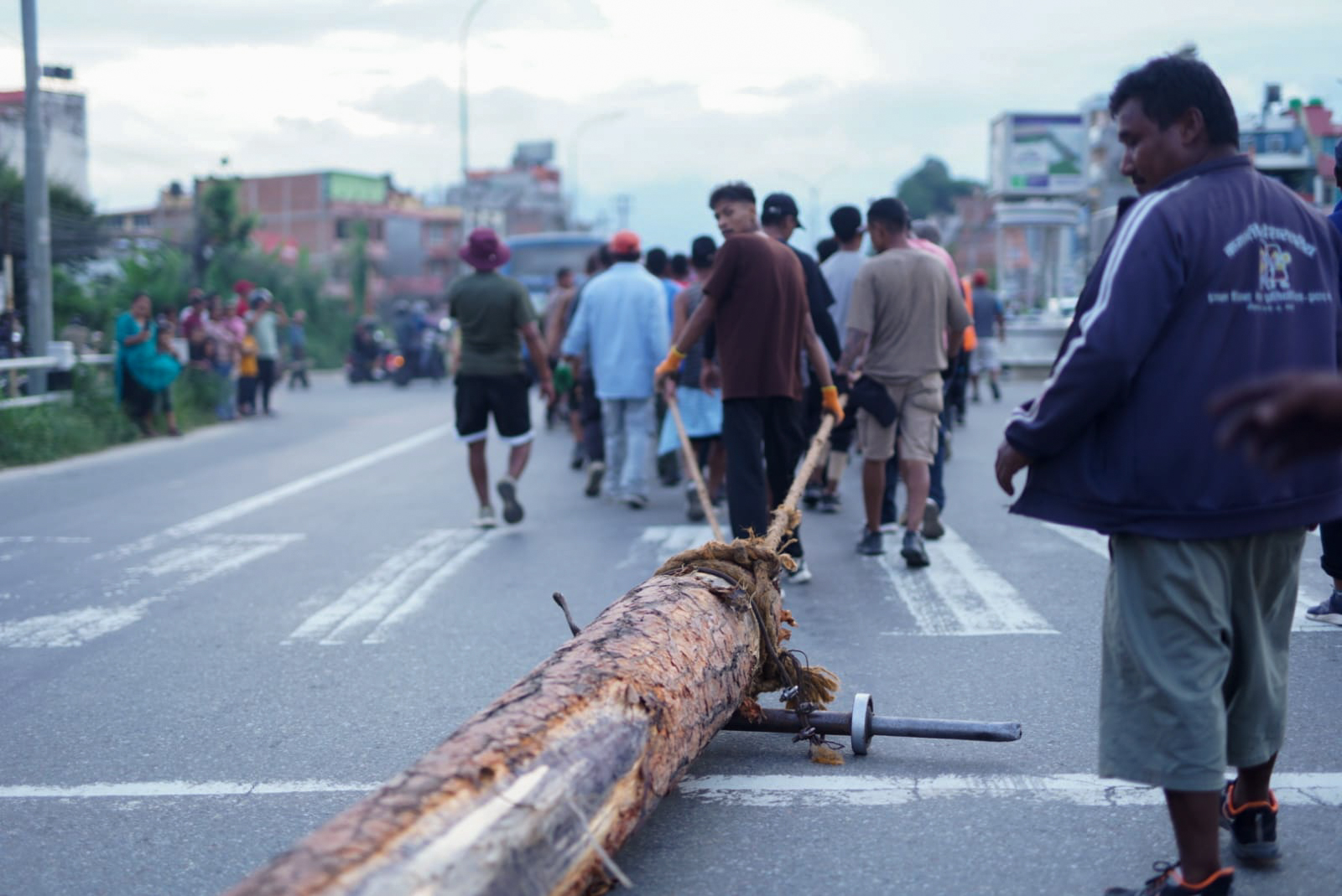 इन्द्र जात्राको लिंगो बसन्तपुरतर्फ (तस्बिरहरु)