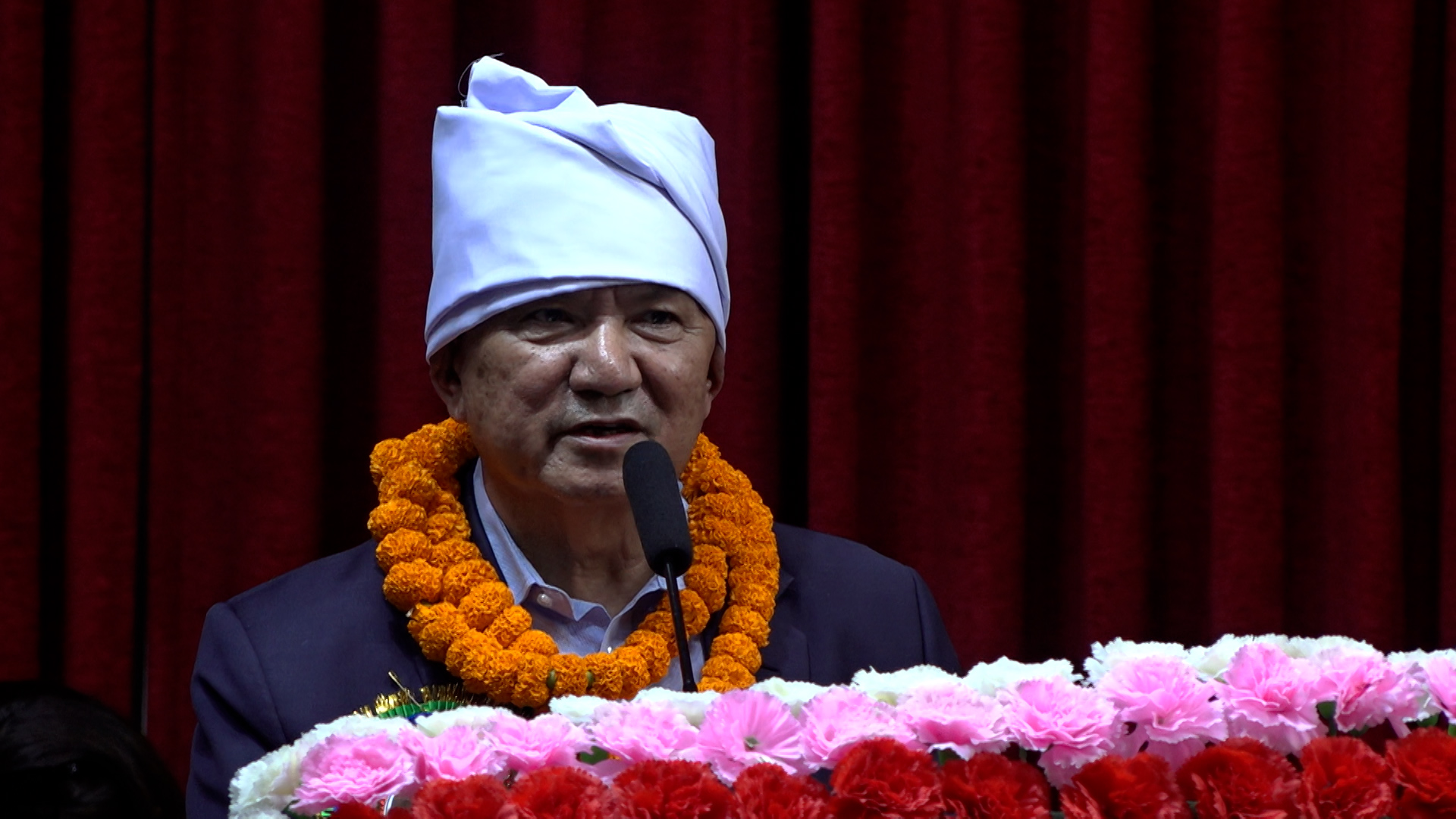 डेढ वर्षमा तीन वटा सरकार फेरिएको कारण देश विकासमा समस्या आयो:मन्त्री गुरुङ