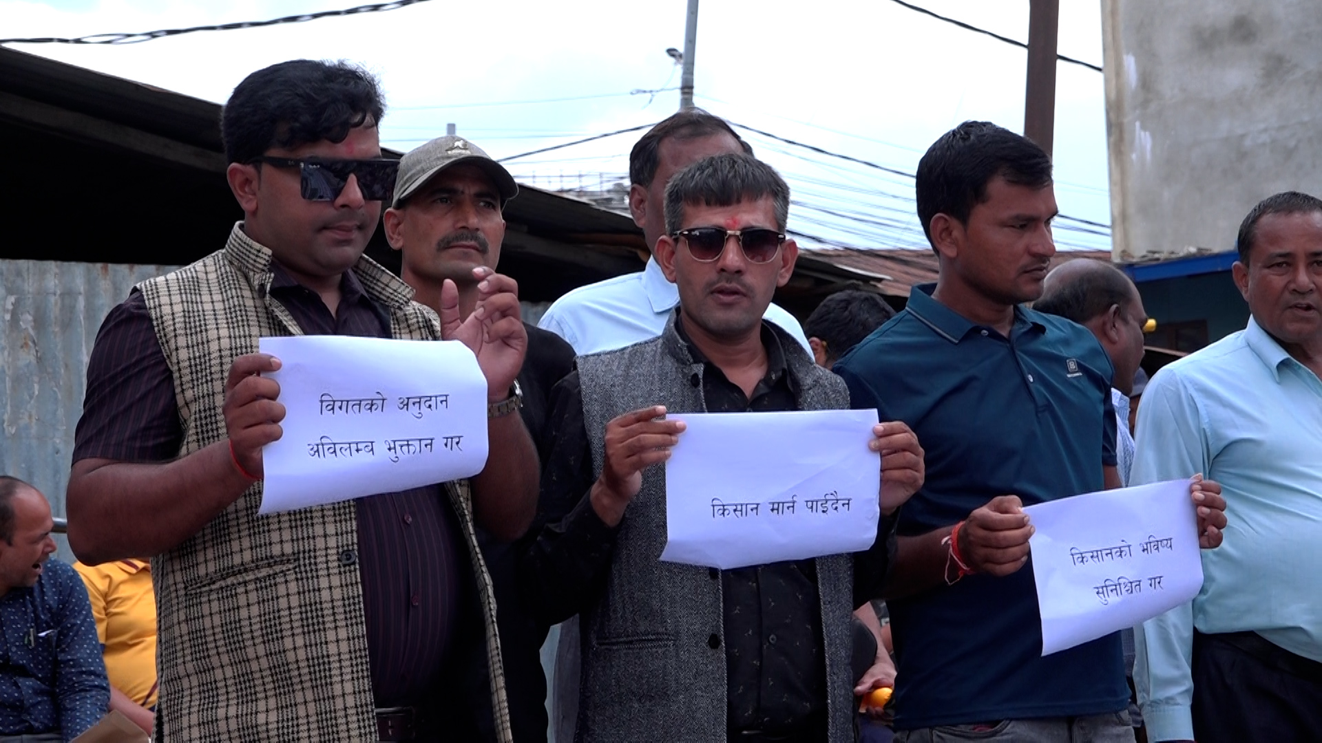 उखु किसानको आन्दोलन आजपनि जारी (तस्बिर)