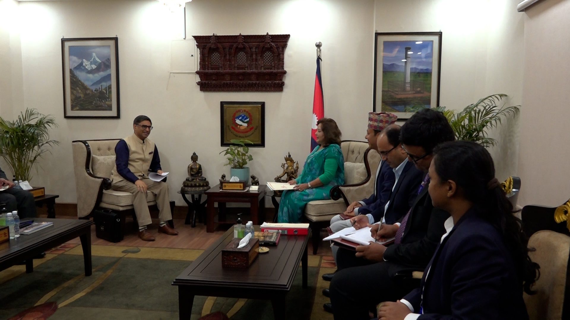 परराष्ट्रमन्त्री राणा र भारतीय विदेश सचिव मिश्रीबीच भेटवार्ता